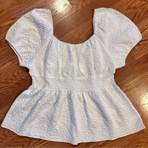 Grace+Emma White Embossed Floral Puff Sleeve Empire Waist Top size XL